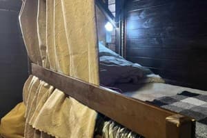 Хостел АрАрАт Подол. Место в общем 4-местном номере  2