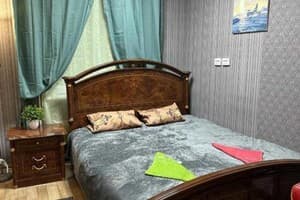 Хостел АрАрАт Позняки. Стандарт двухместный с кроватью размера king-size 3