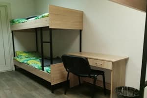 Хостел Comfort-Hostel. Место в общем 6-местном номере  1