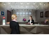 Crystal Hotel 8