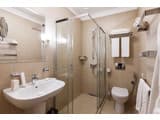 Crystal Hotel 5