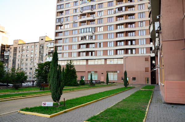 Diplomat Hotel 15