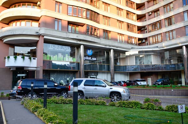 Diplomat Hotel 16