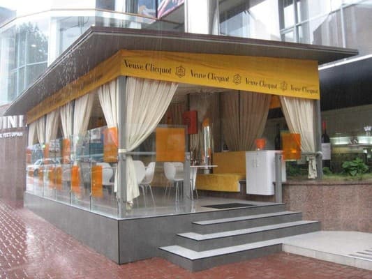 Diplomat Hotel 27