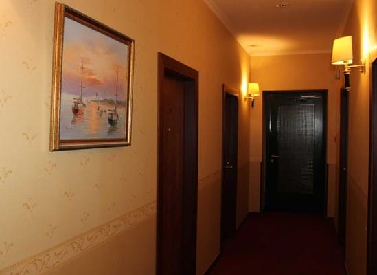 Domus Hotel - 1 2