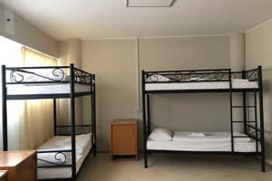 Хостел ГотельОК Видубичі. Место в мужском 4-местном номере  1