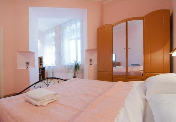 Home Hotel ул. Большая Житомирская, 6-А 1