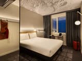 Ibis Kyiv Beresteiska 1