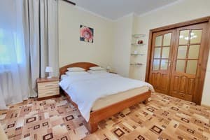 Апарт-отель Михаила Гришко, 9. Апартаменты трехместный  1