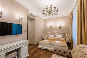 Мини-отель Nordian Classic in Kyiv. Делюкс трехместный  1