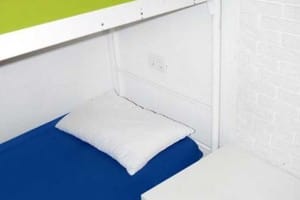 Хостел Railway Hostel. Место в общем трехместном номере общий санузел 2
