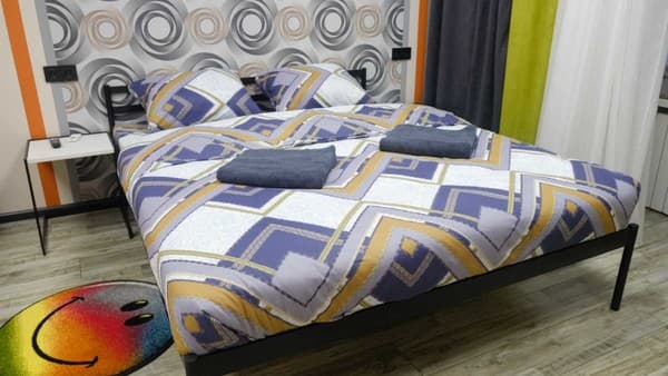 Uneed Rooms M1 8
