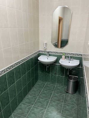 uaHOSTEL 9