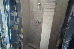 Хостел uaHOSTEL. Место в женском 4-местном номере  6