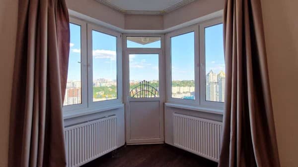 ул. Василия Липкивского, 18 14